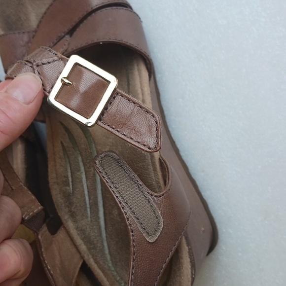 AETREX Brown Strappy Wedge Heel Sandals - Picture 4 of 7